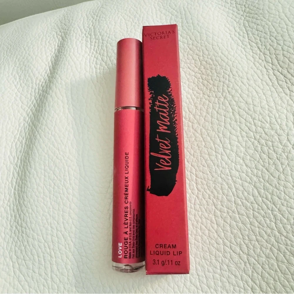 Victoria's Secret Velvet Matte Cream Liquid Lip - love